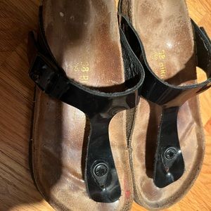 Birkenstock Gizeh sandals size 38 black patent leather gently worn